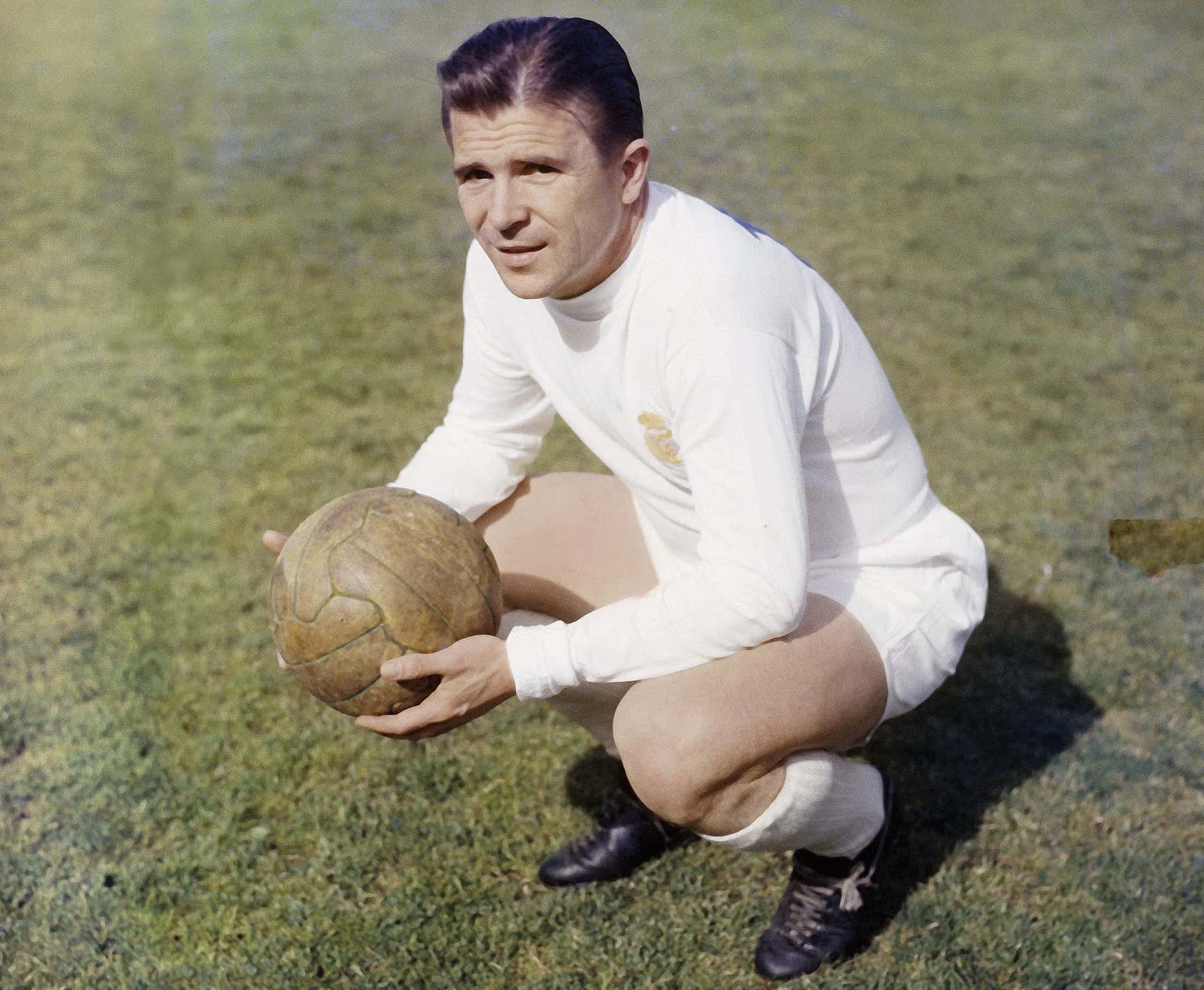 Ferenc Puskas một trong top 5 cầu thủ xuất sắc nhất thế giới